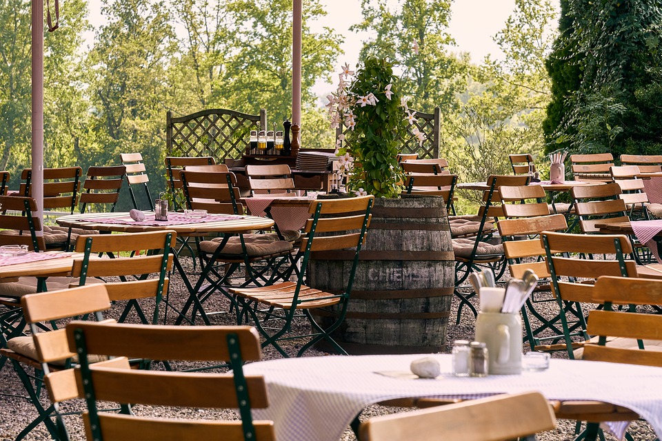 The Best Munich Beer Garden Food Guide